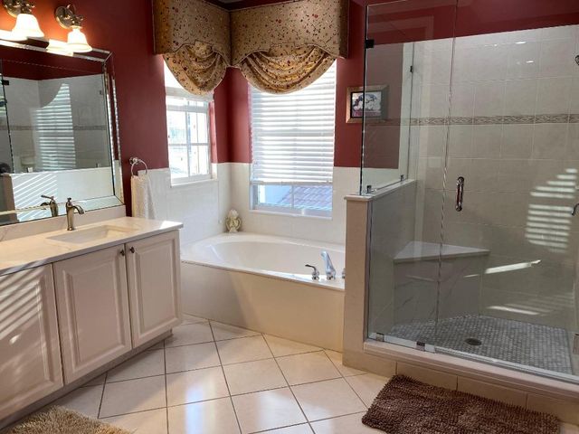 635 Castle Drive, Palm Beach Gardens, FL 33410