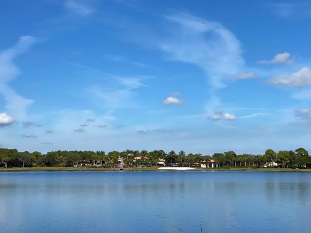 635 Castle Drive, Palm Beach Gardens, FL 33410