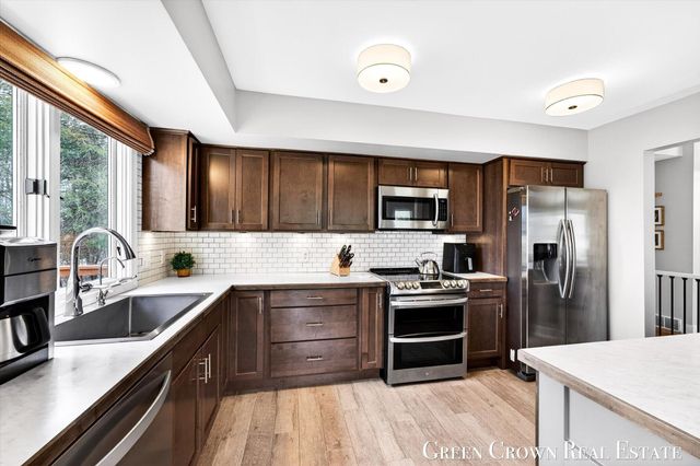 2374 Bob White Court SE 86, Grand Rapids, MI 49546