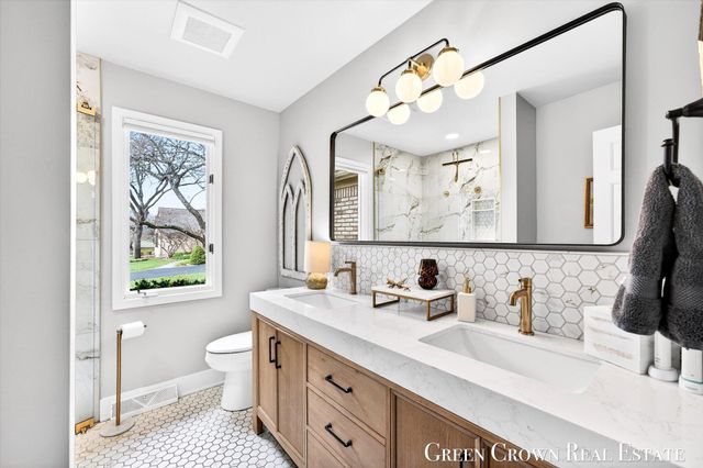 2374 Bob White Court SE 86, Grand Rapids, MI 49546