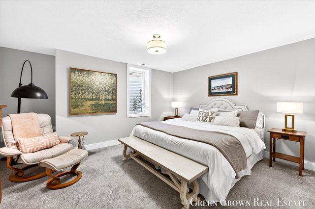 2374 Bob White Court SE 86, Grand Rapids, MI 49546