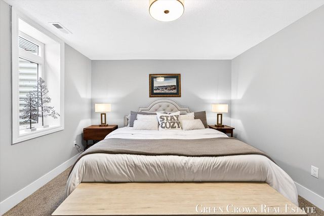 2374 Bob White Court SE 86, Grand Rapids, MI 49546