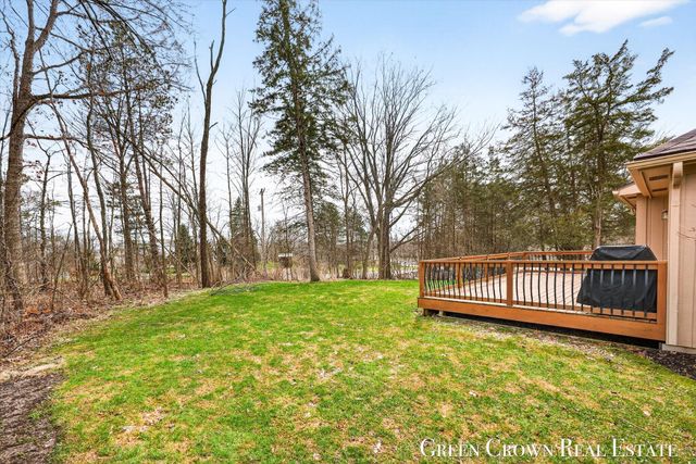 2374 Bob White Court SE 86, Grand Rapids, MI 49546