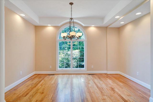7275 Starlight LN, Boones Mill, VA 24065