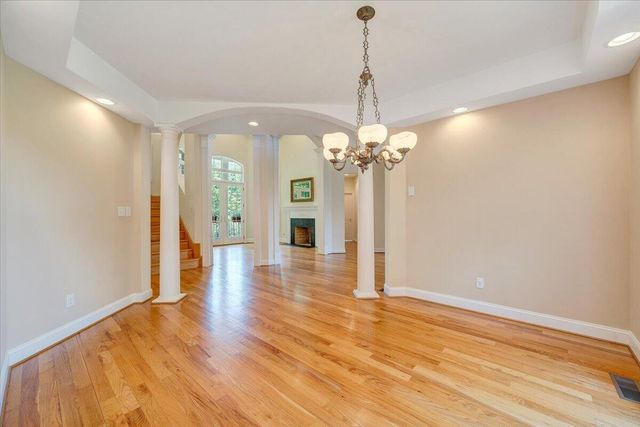 7275 Starlight LN, Boones Mill, VA 24065