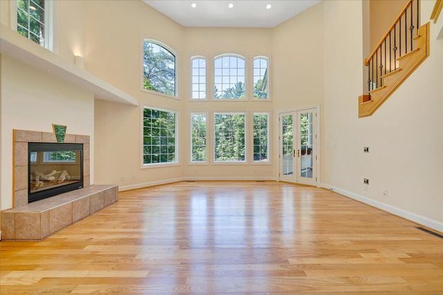 7275 Starlight LN, Boones Mill, VA 24065