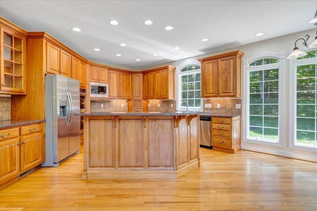 7275 Starlight LN, Boones Mill, VA 24065