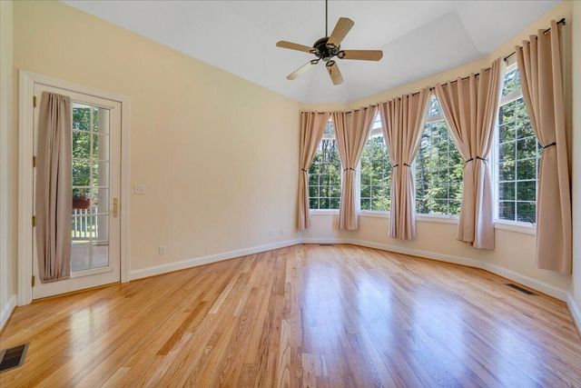 7275 Starlight LN, Boones Mill, VA 24065