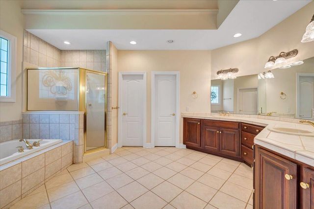 7275 Starlight LN, Boones Mill, VA 24065