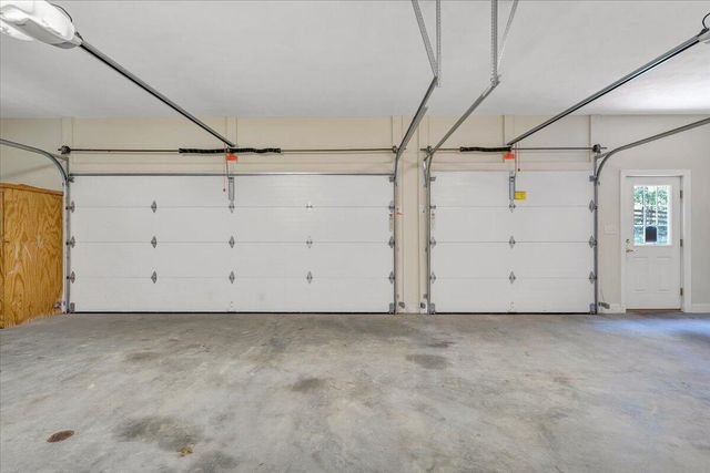 7275 Starlight LN, Boones Mill, VA 24065