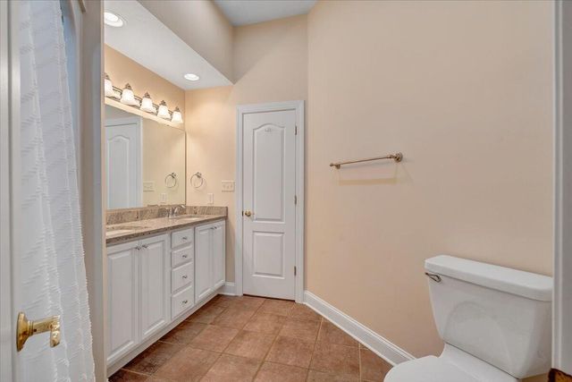 7275 Starlight LN, Boones Mill, VA 24065