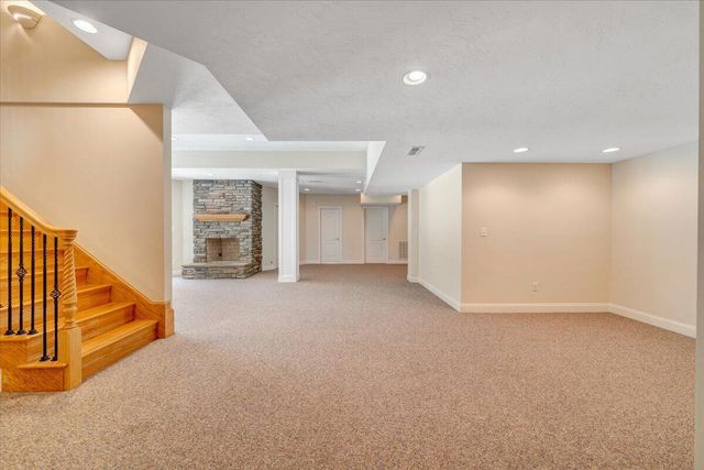 7275 Starlight LN, Boones Mill, VA 24065