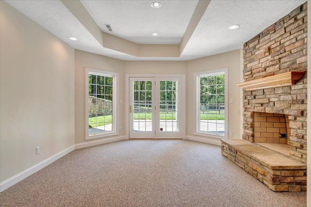 7275 Starlight LN, Boones Mill, VA 24065