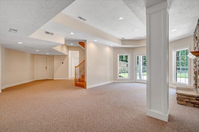 7275 Starlight LN, Boones Mill, VA 24065