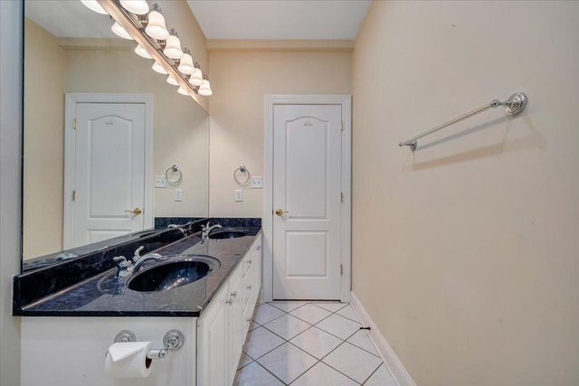 7275 Starlight LN, Boones Mill, VA 24065
