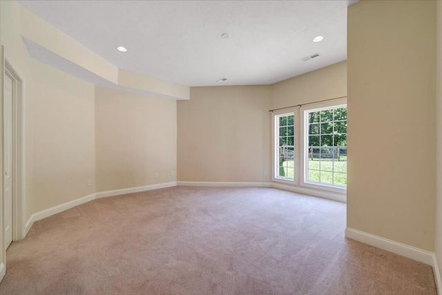 7275 Starlight LN, Boones Mill, VA 24065