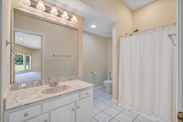 7275 Starlight LN, Boones Mill, VA 24065