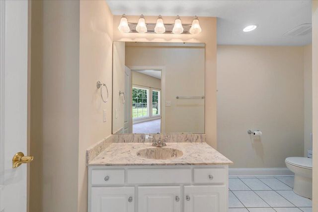 7275 Starlight LN, Boones Mill, VA 24065