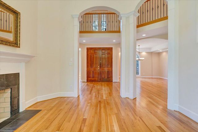 7275 Starlight LN, Boones Mill, VA 24065