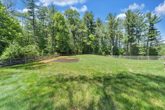 7275 Starlight LN, Boones Mill, VA 24065