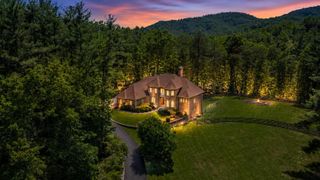 7275 Starlight LN, Boones Mill, VA 24065
