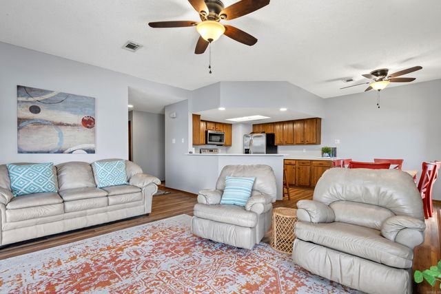 152 Mimosa Pt Apt C6, Hot Springs, AR 71913