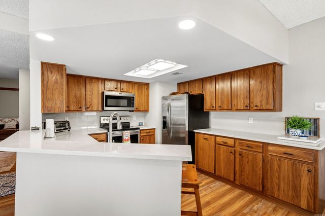 152 Mimosa Pt Apt C6, Hot Springs, AR 71913