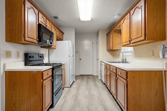 2613 Forestview Drive, Corinth, TX 76210