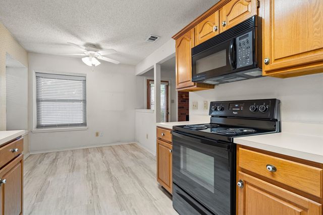 2613 Forestview Drive, Corinth, TX 76210