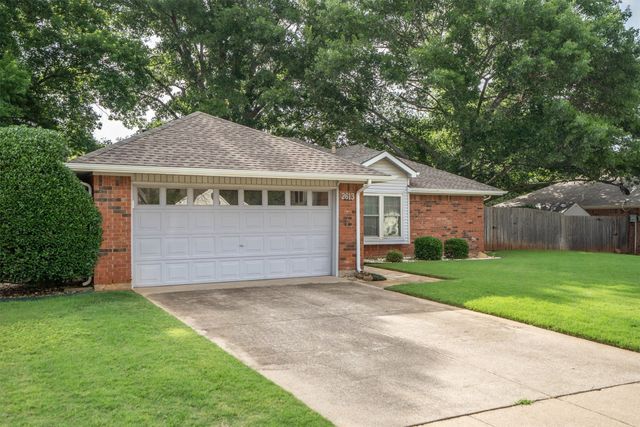 2613 Forestview Drive, Corinth, TX 76210