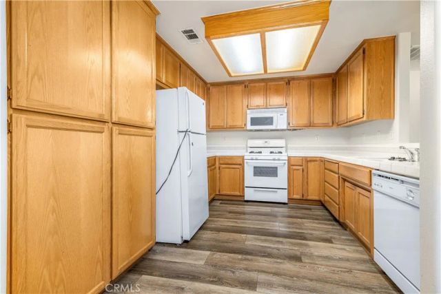 827 Marlbank, Paso Robles, CA 93446