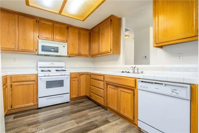 827 Marlbank, Paso Robles, CA 93446