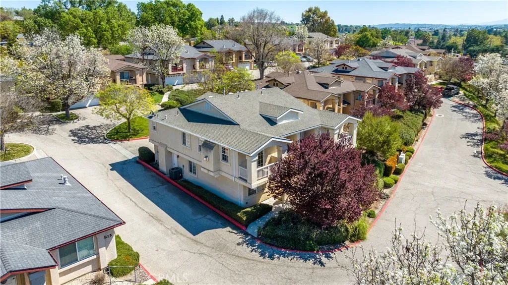 827 Marlbank, Paso Robles, CA 93446