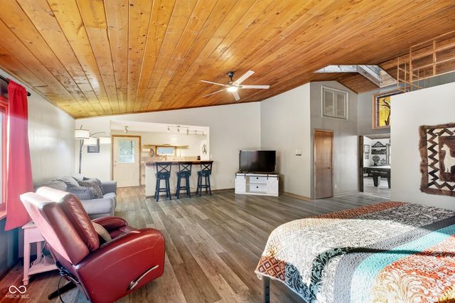 2594 E Traction Road, Crawfordsville, IN 47933