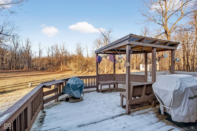 2594 E Traction Road, Crawfordsville, IN 47933