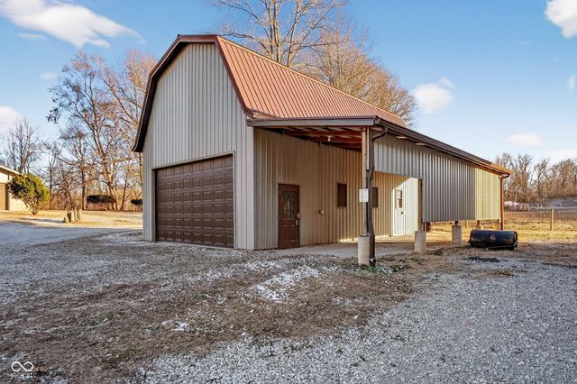 2594 E Traction Road, Crawfordsville, IN 47933