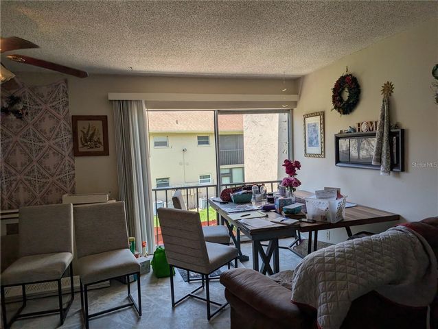 2763 WOODGATE LANE 201, Sarasota, FL 34231