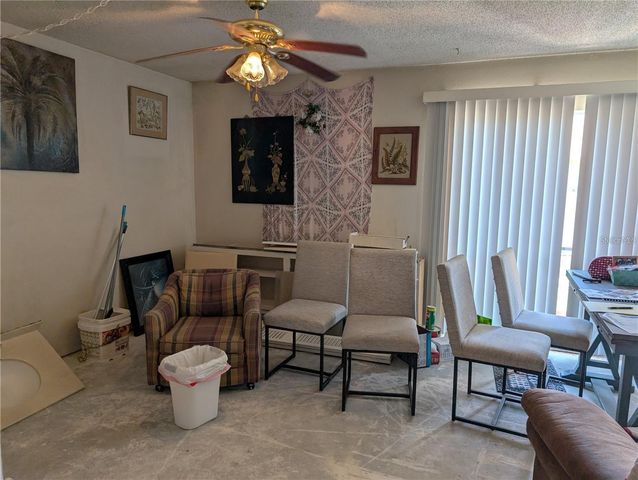 2763 WOODGATE LANE 201, Sarasota, FL 34231