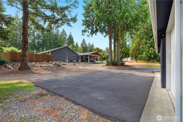 6424 75th Avenue NE, Olympia, WA 98516