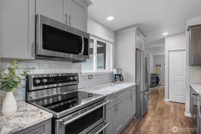 6424 75th Avenue NE, Olympia, WA 98516