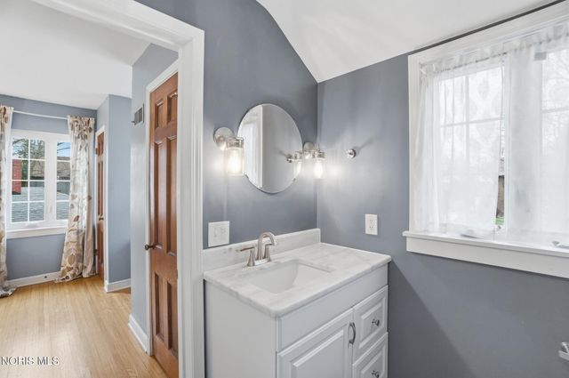 2523 Orchard Road, Ottawa Hills, OH 43606