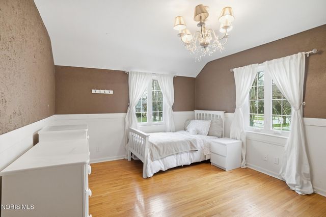 2523 Orchard Road, Ottawa Hills, OH 43606