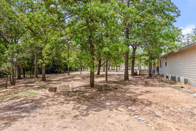 147 Sunset HTS, Bastrop, TX 78602