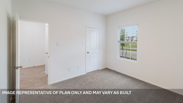 323 Santo Domingo RD, Bastrop, TX 78602