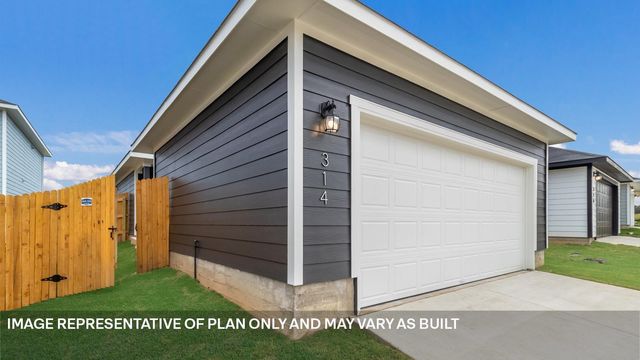323 Santo Domingo RD, Bastrop, TX 78602