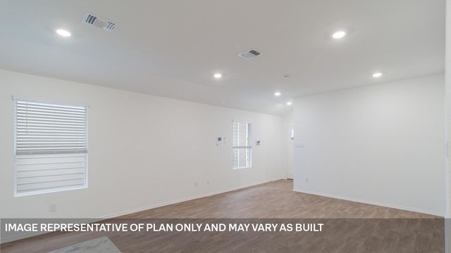 323 Santo Domingo RD, Bastrop, TX 78602