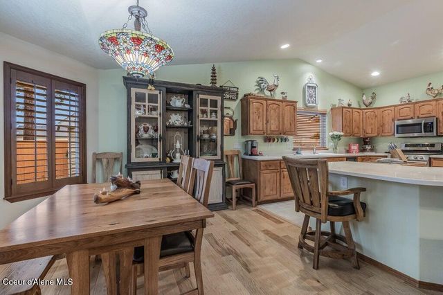 3953 N 19th ST, Coeur D'alene, ID 83815