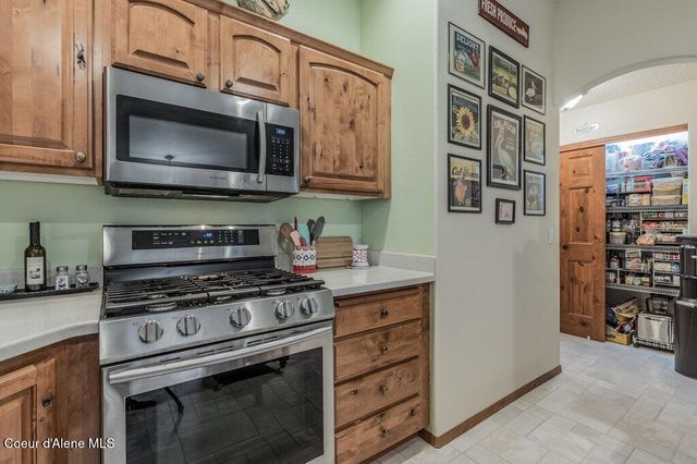 3953 N 19th ST, Coeur D'alene, ID 83815