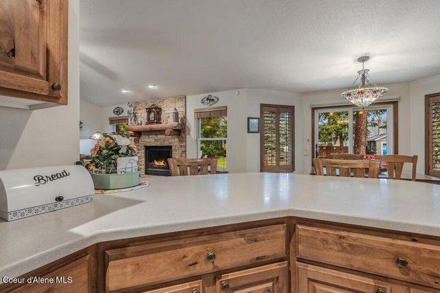 3953 N 19th ST, Coeur D'alene, ID 83815