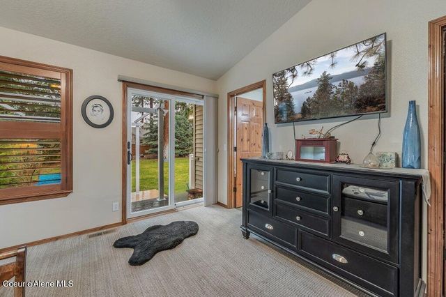 3953 N 19th ST, Coeur D'alene, ID 83815